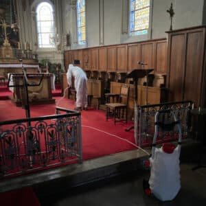 Intervention de desinsectisation dans une eglise par Destruct Insectes pour une invasion de puces