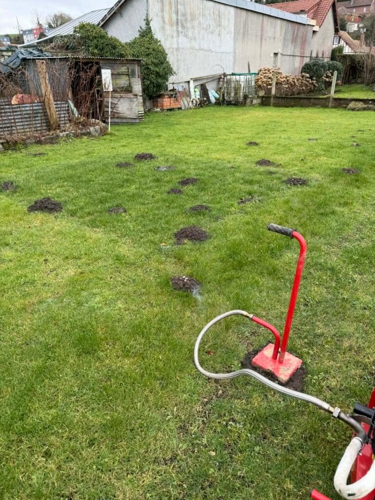 Machine taupier Destruct' Insectes taupes Rouen taupier Rouen enfumage des galeries taupes traitement taupes jardin machine enfumage taupes lutte contre les taupes 76 taupier agglomération de Rouen taupier Seine-Maritime